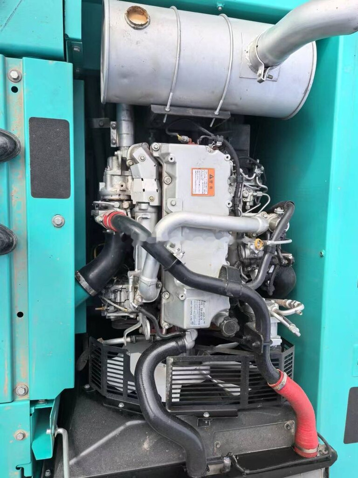 Kobelco SK200D - حفارات زحافة: صور 1 Kobelco SK200D - حفارات زحافة: صور 1