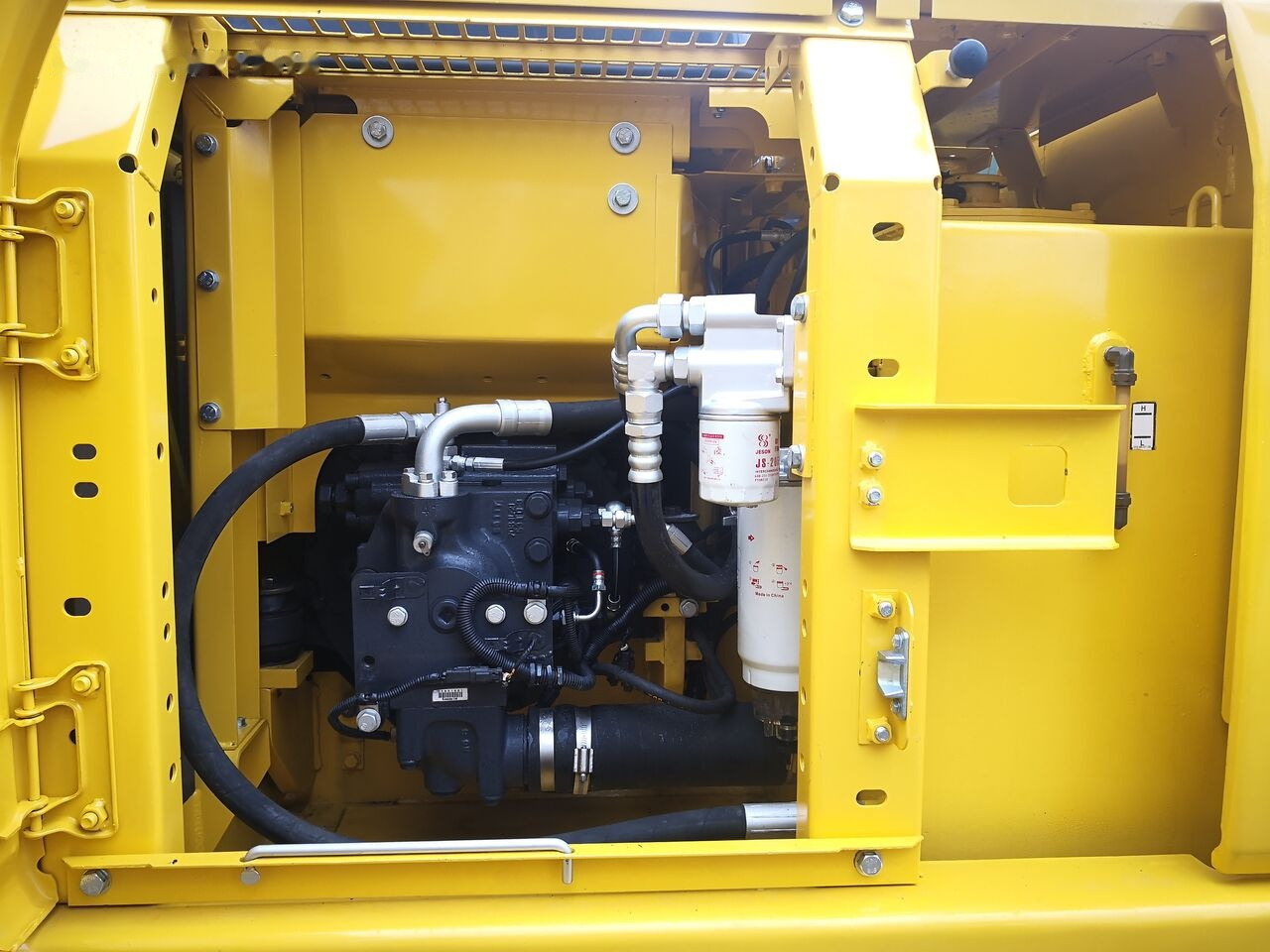 حفارات زحافة Komatsu PC130-7: صور 1