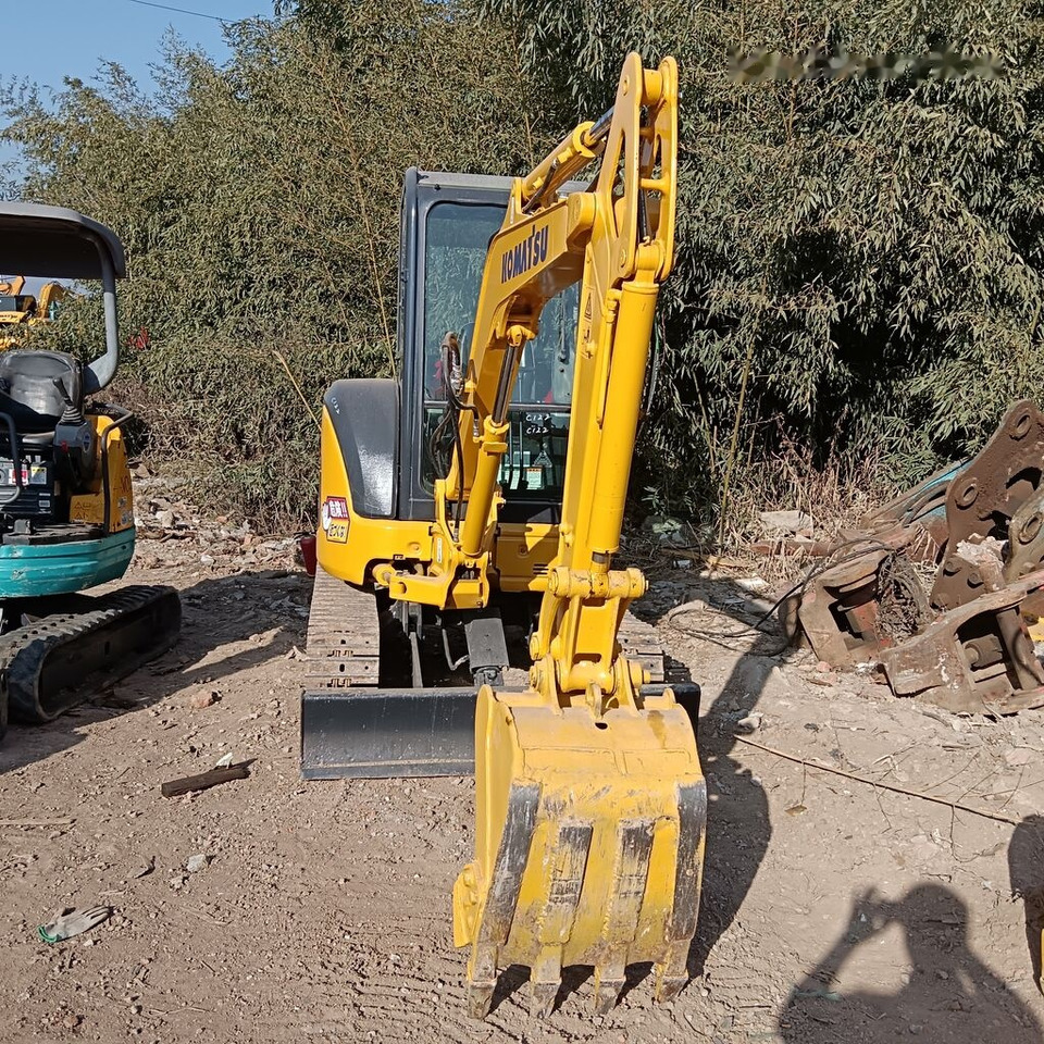 Komatsu PC30MR - حفارة مصغرة: صور 4 Komatsu PC30MR - حفارة مصغرة: صور 4