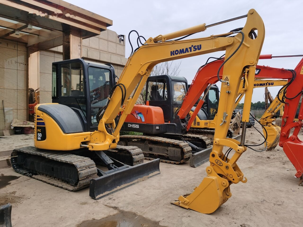 Komatsu PC50MR - حفارة مصغرة: صور 4 Komatsu PC50MR - حفارة مصغرة: صور 4