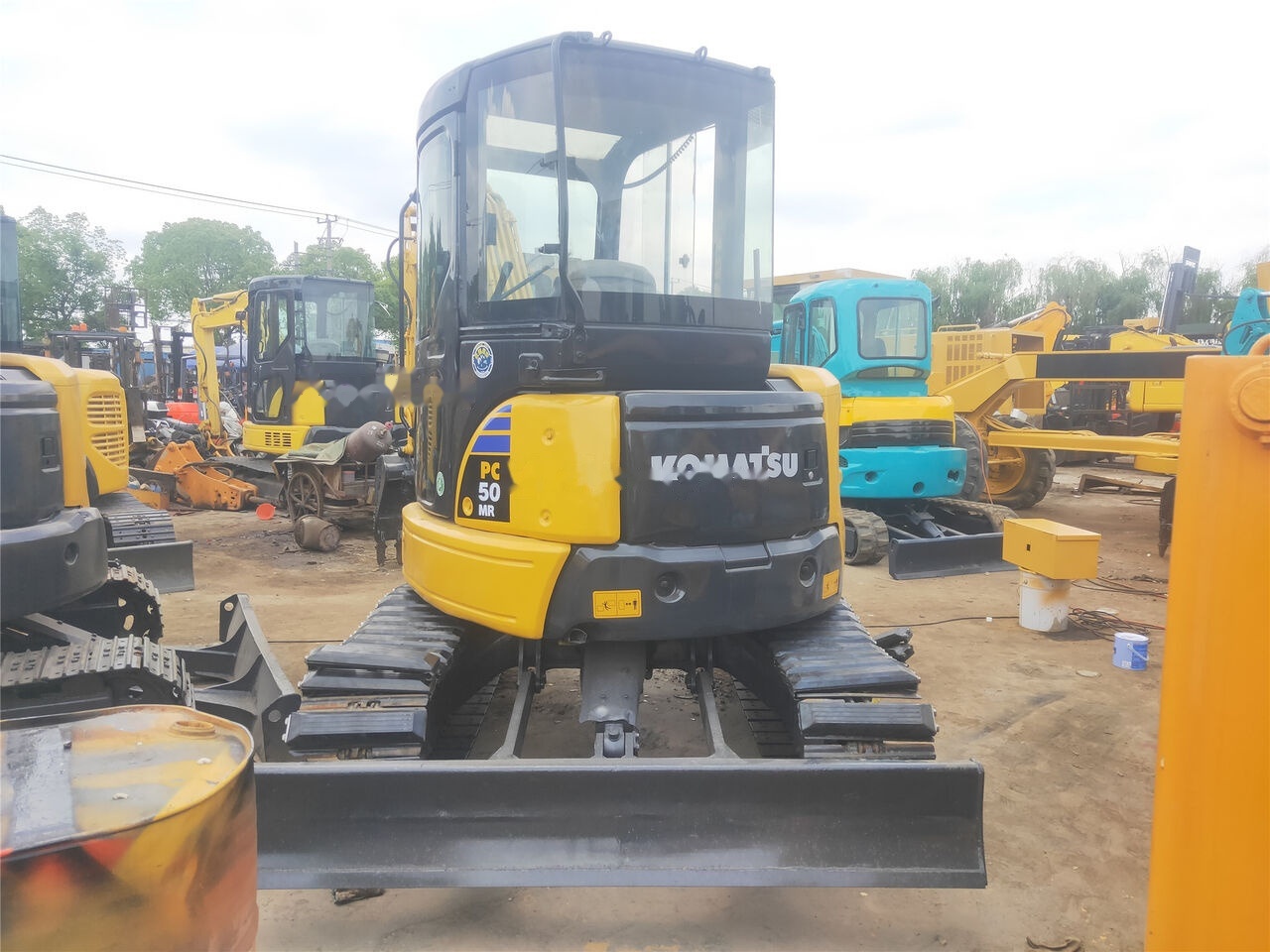 Komatsu PC50MR - حفارة مصغرة: صور 5 Komatsu PC50MR - حفارة مصغرة: صور 5