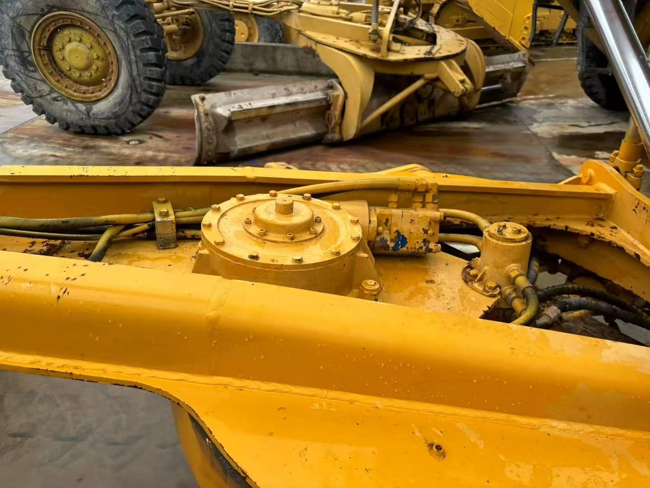 LIUGONG 420 - آلة تسوية الأرض: صور 2 LIUGONG 420 - آلة تسوية الأرض: صور 2