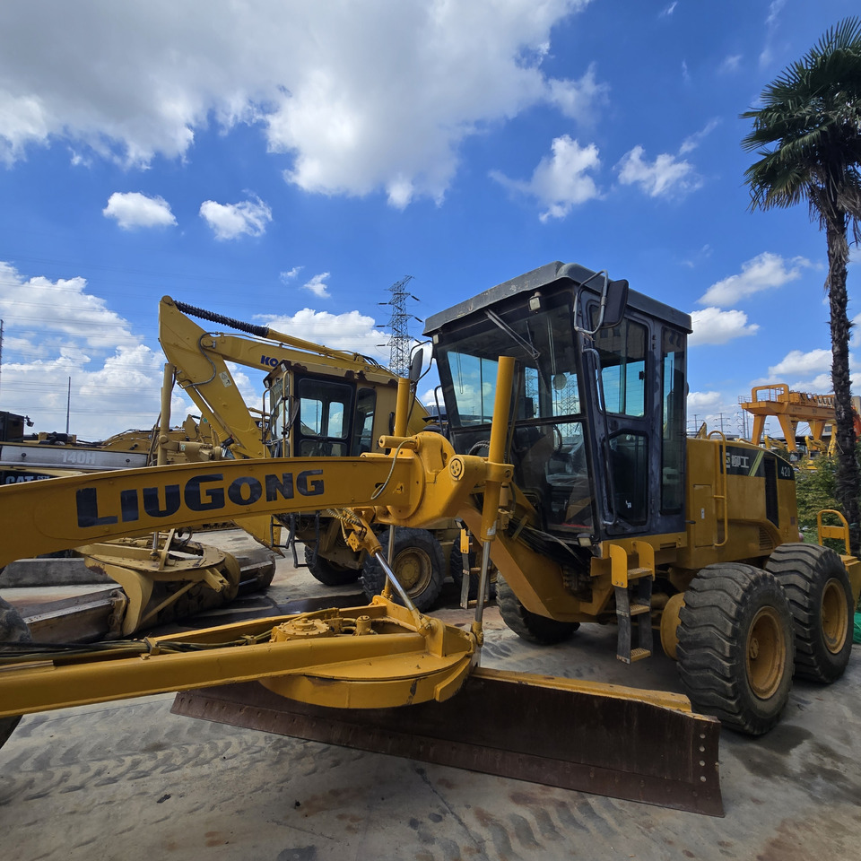 LIUGONG CLG4200 - آلة تسوية الأرض: صور 2 LIUGONG CLG4200 - آلة تسوية الأرض: صور 2