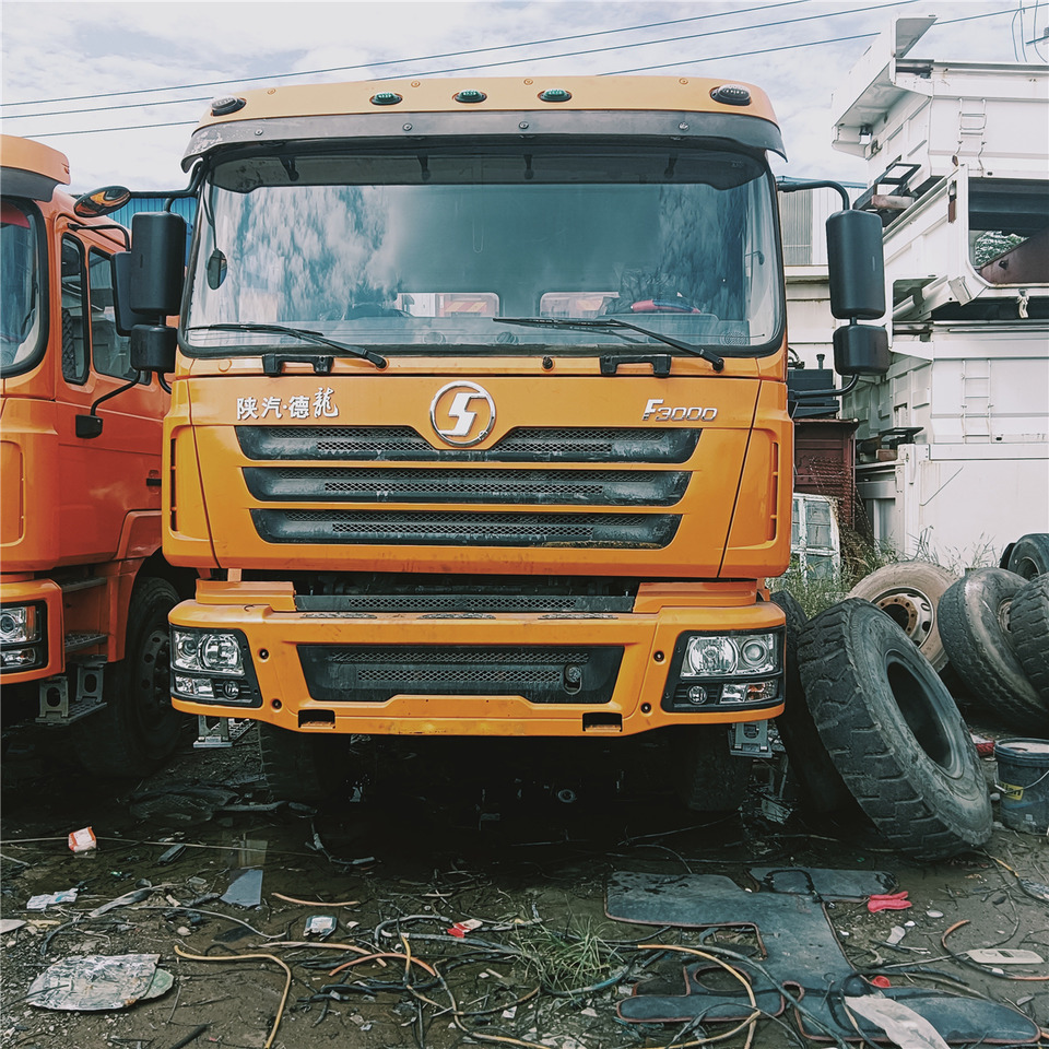 SHACMAN F3000 trailer head - شاحنة جرار: صور 4 SHACMAN F3000 trailer head - شاحنة جرار: صور 4