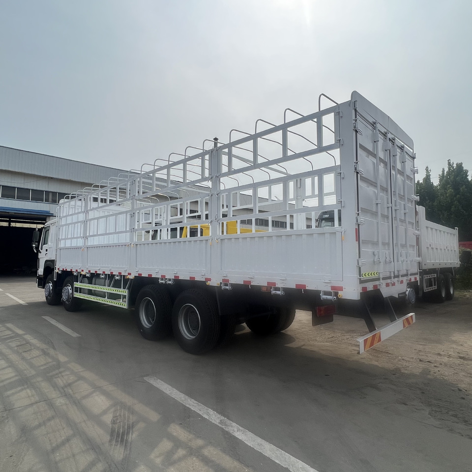 SINOTRUK HOWO 8*4 Fence Truck - شاحنة: صور 1 SINOTRUK HOWO 8*4 Fence Truck - شاحنة: صور 1