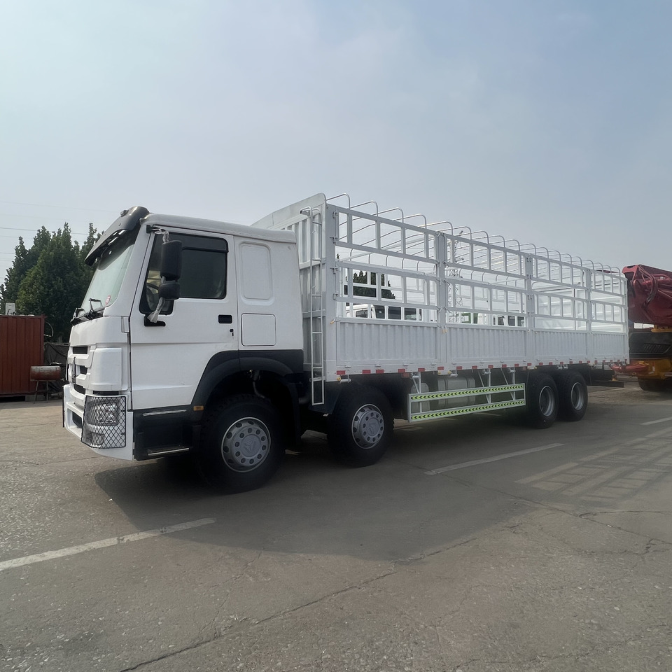 SINOTRUK HOWO 8*4 Fence Truck - شاحنة: صور 4 SINOTRUK HOWO 8*4 Fence Truck - شاحنة: صور 4