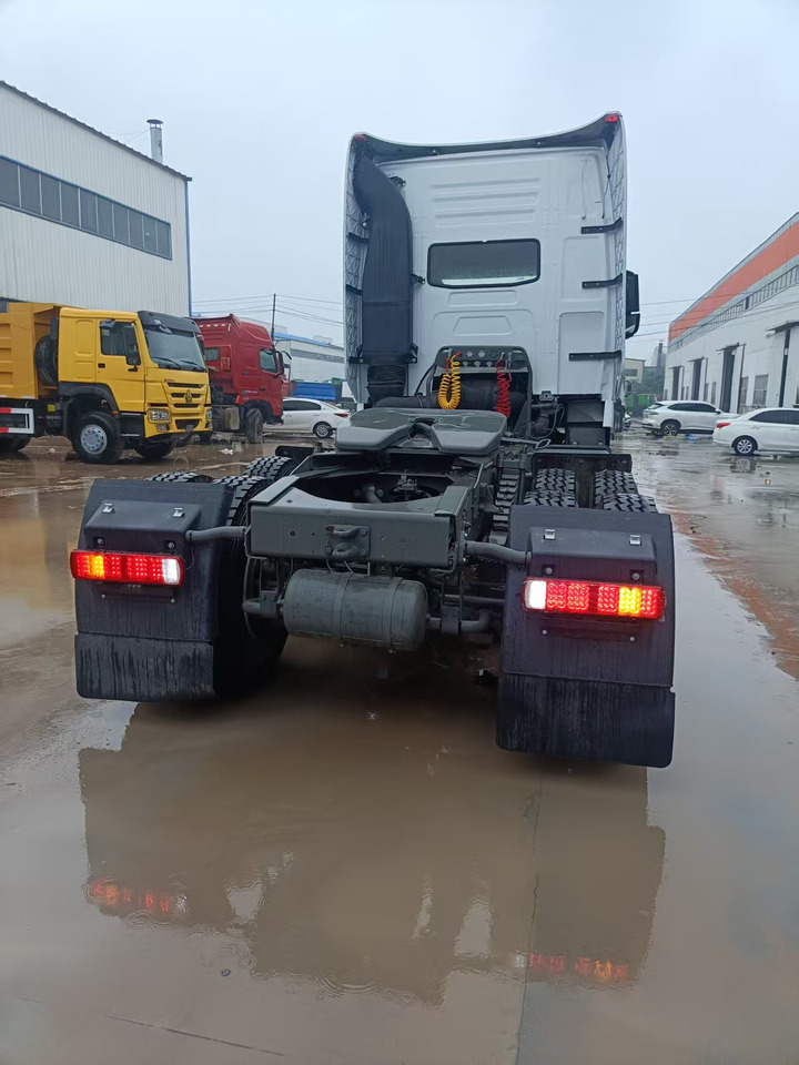 SINOTRUK HOWO A7 - شاحنة جرار: صور 4 SINOTRUK HOWO A7 - شاحنة جرار: صور 4