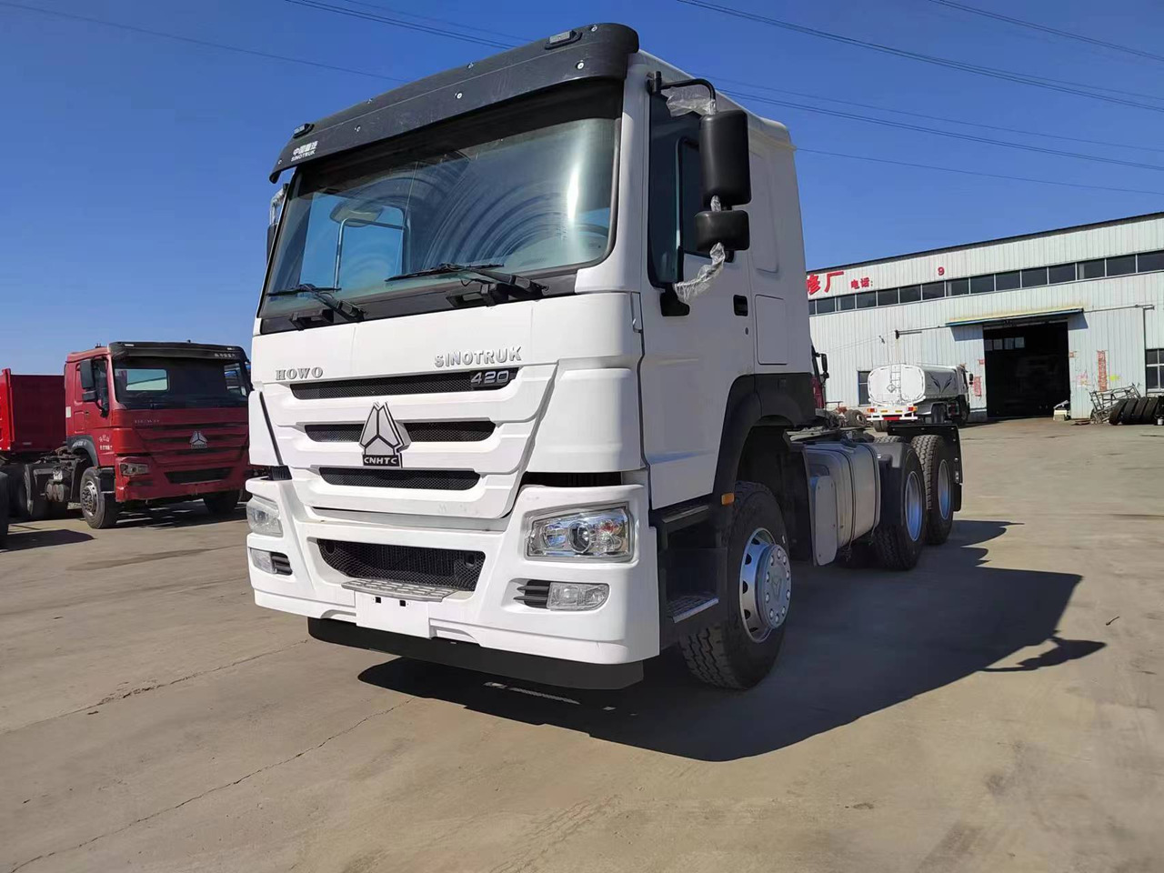 SINOTRUK HOWO trailer ead - شاحنة جرار: صور 3 SINOTRUK HOWO trailer ead - شاحنة جرار: صور 3