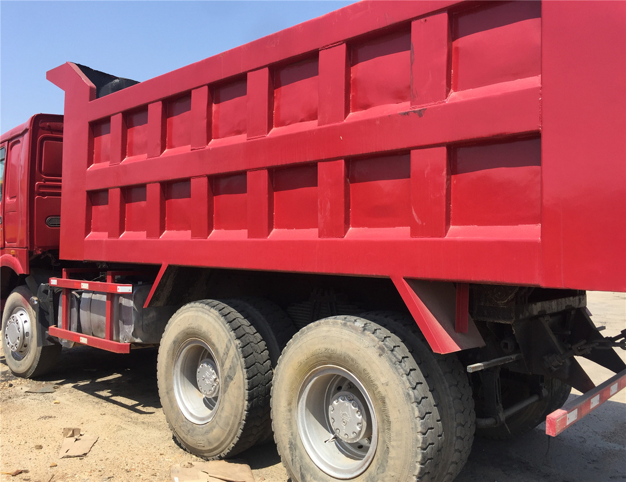 SINOTRUK HOWO - قلابات: صور 2 SINOTRUK HOWO - قلابات: صور 2