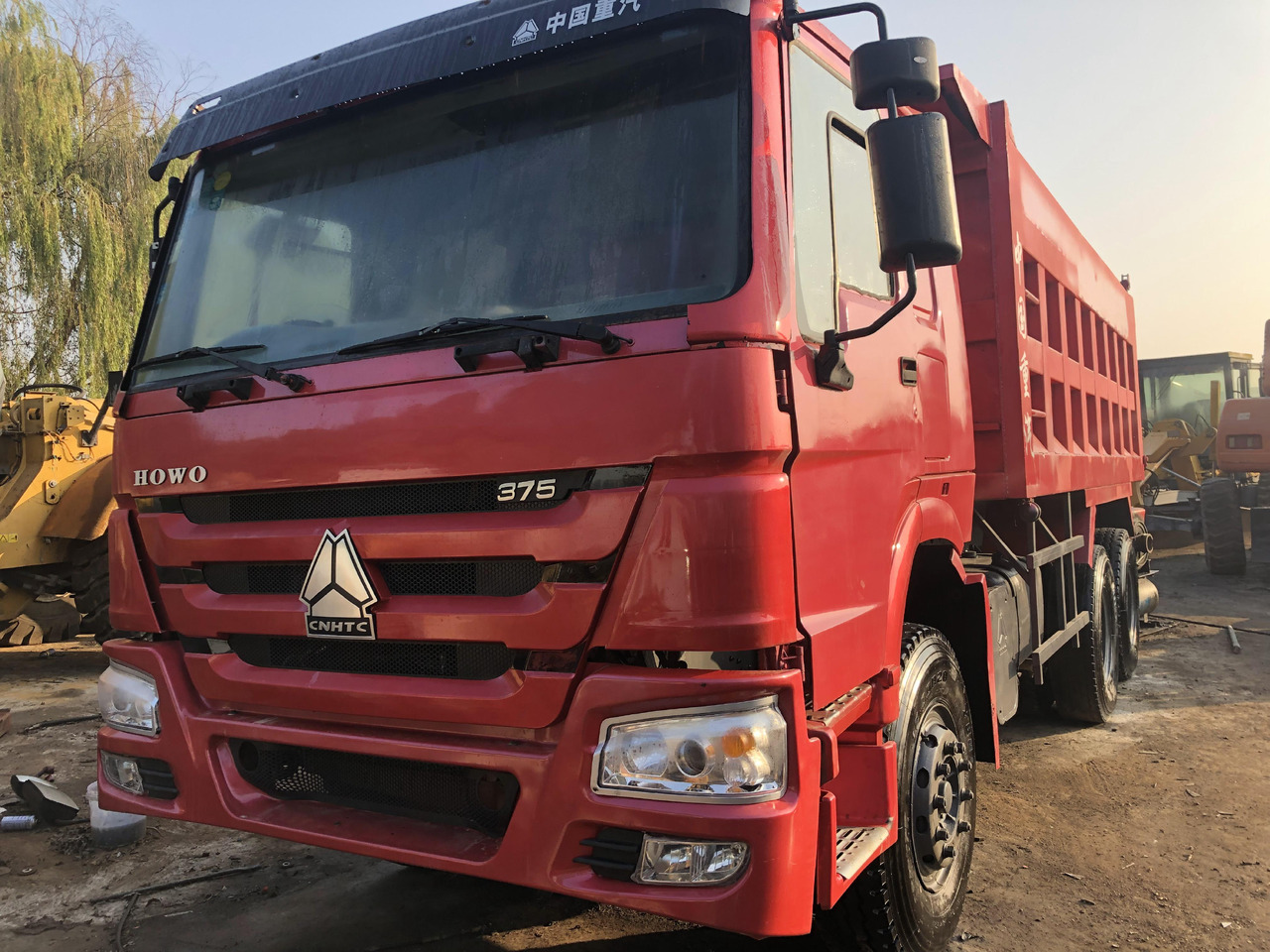 SINOTRUK HOWO - قلابات: صور 1 SINOTRUK HOWO - قلابات: صور 1