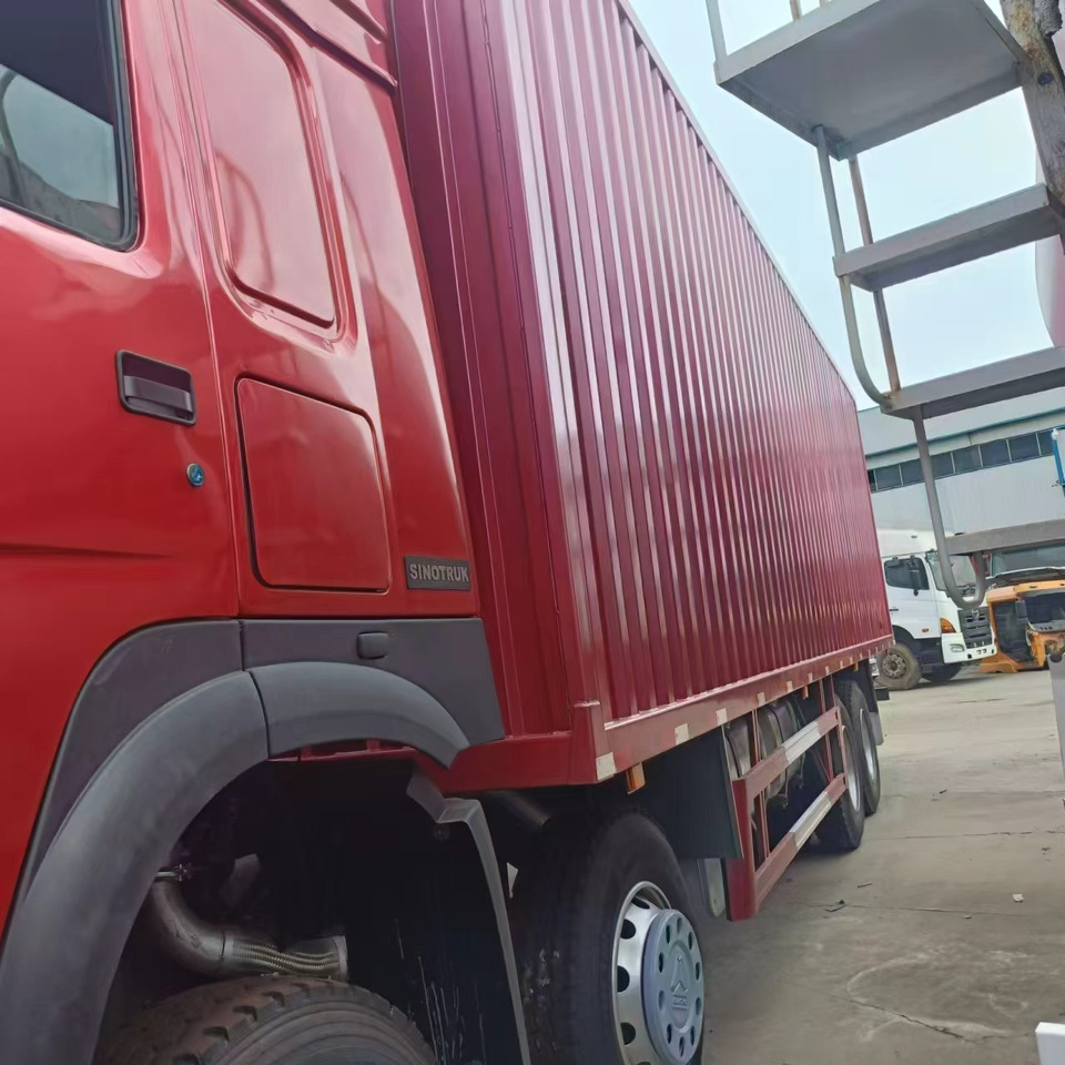 بصندوق مغلق شاحنة SINOTRUK HOWO: صور 7