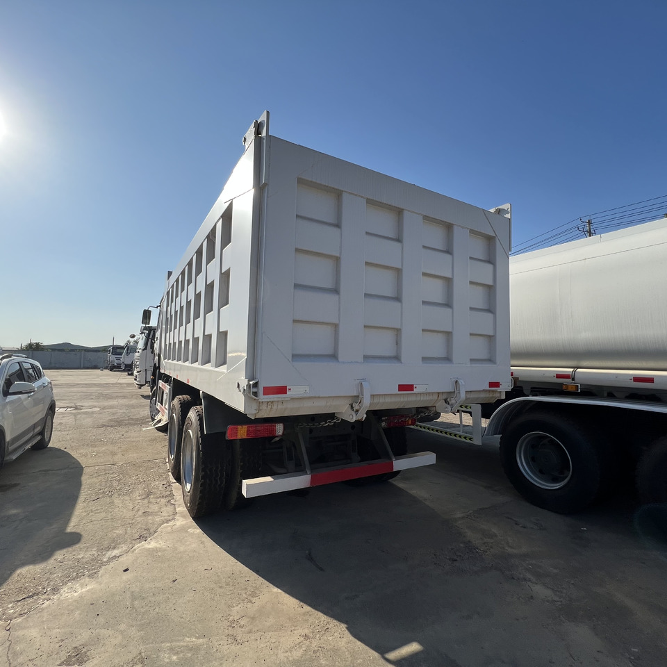 SINOTRUK HOWO - قلابات: صور 3 SINOTRUK HOWO - قلابات: صور 3