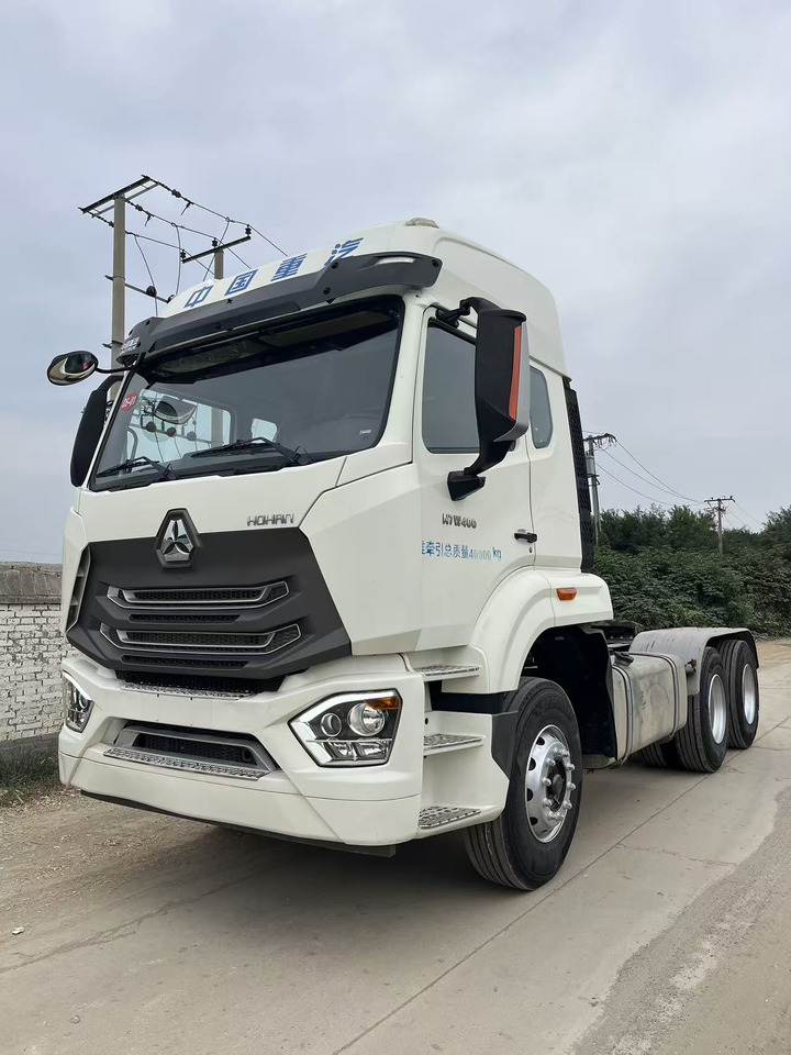 SINOTRUK Haohan - شاحنة جرار: صور 1 SINOTRUK Haohan - شاحنة جرار: صور 1