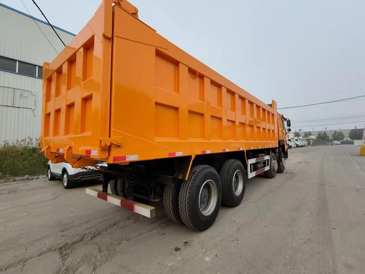 Sinotruk Howo 8*4 - قلابات: صور 5 Sinotruk Howo 8*4 - قلابات: صور 5