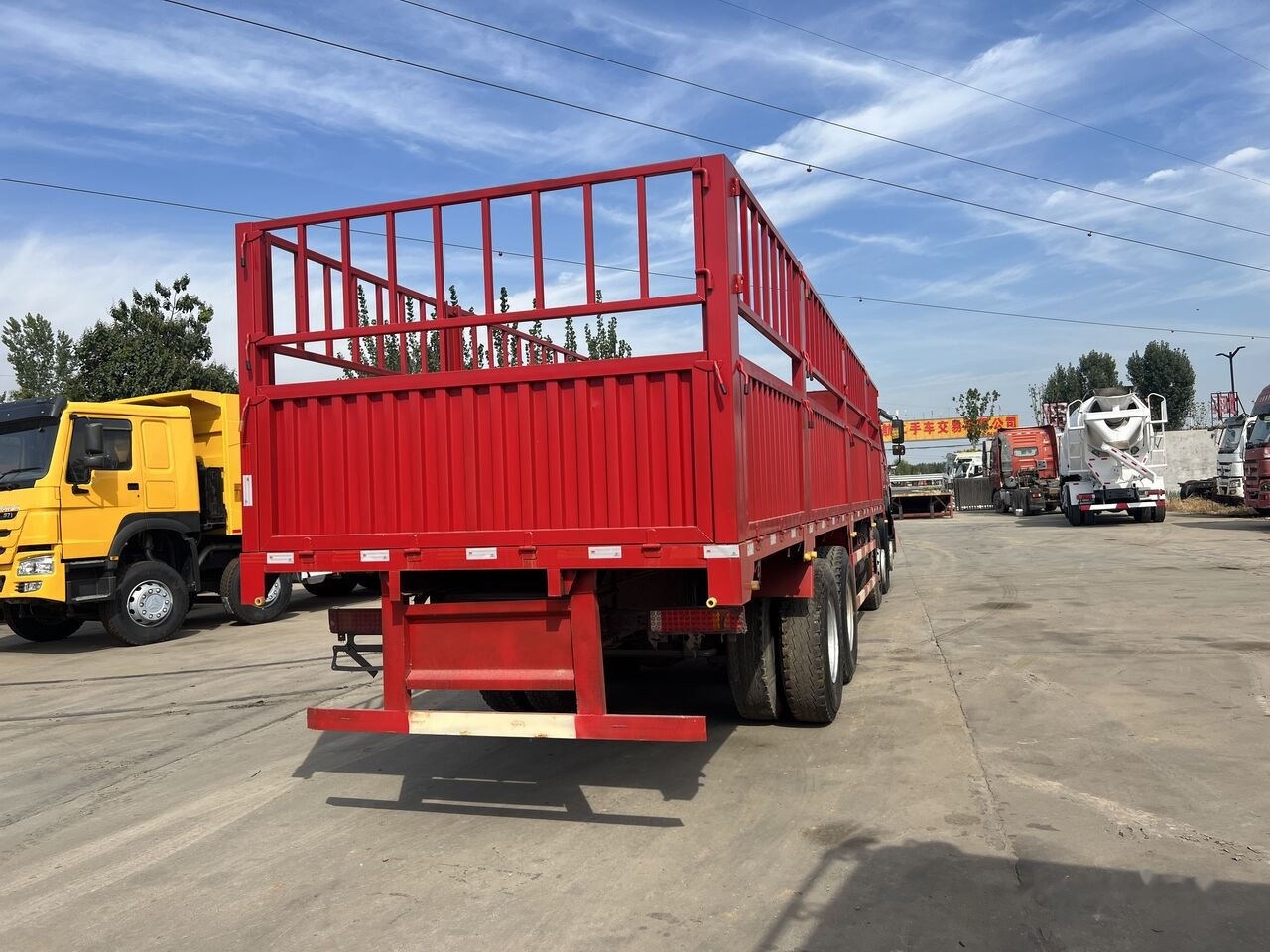 Sinotruk Howo Howo 8*4 - شاحنات مسطحة: صور 4 Sinotruk Howo Howo 8*4 - شاحنات مسطحة: صور 4