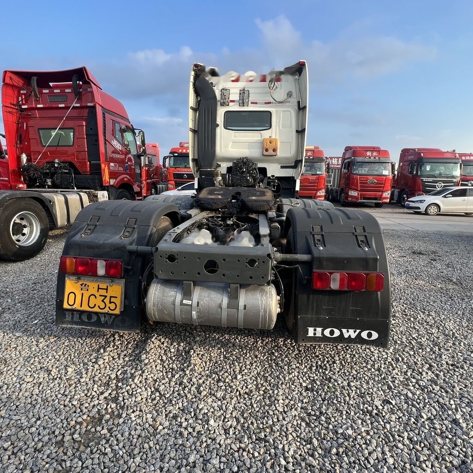Sinotruk Howo T7H 480 - شاحنة جرار: صور 4 Sinotruk Howo T7H 480 - شاحنة جرار: صور 4
