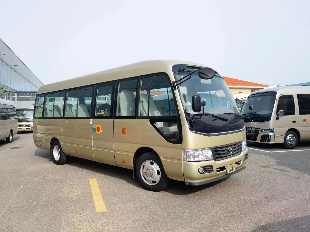 TOYOTA COASTER - حافلة: صور 1 TOYOTA COASTER - حافلة: صور 1