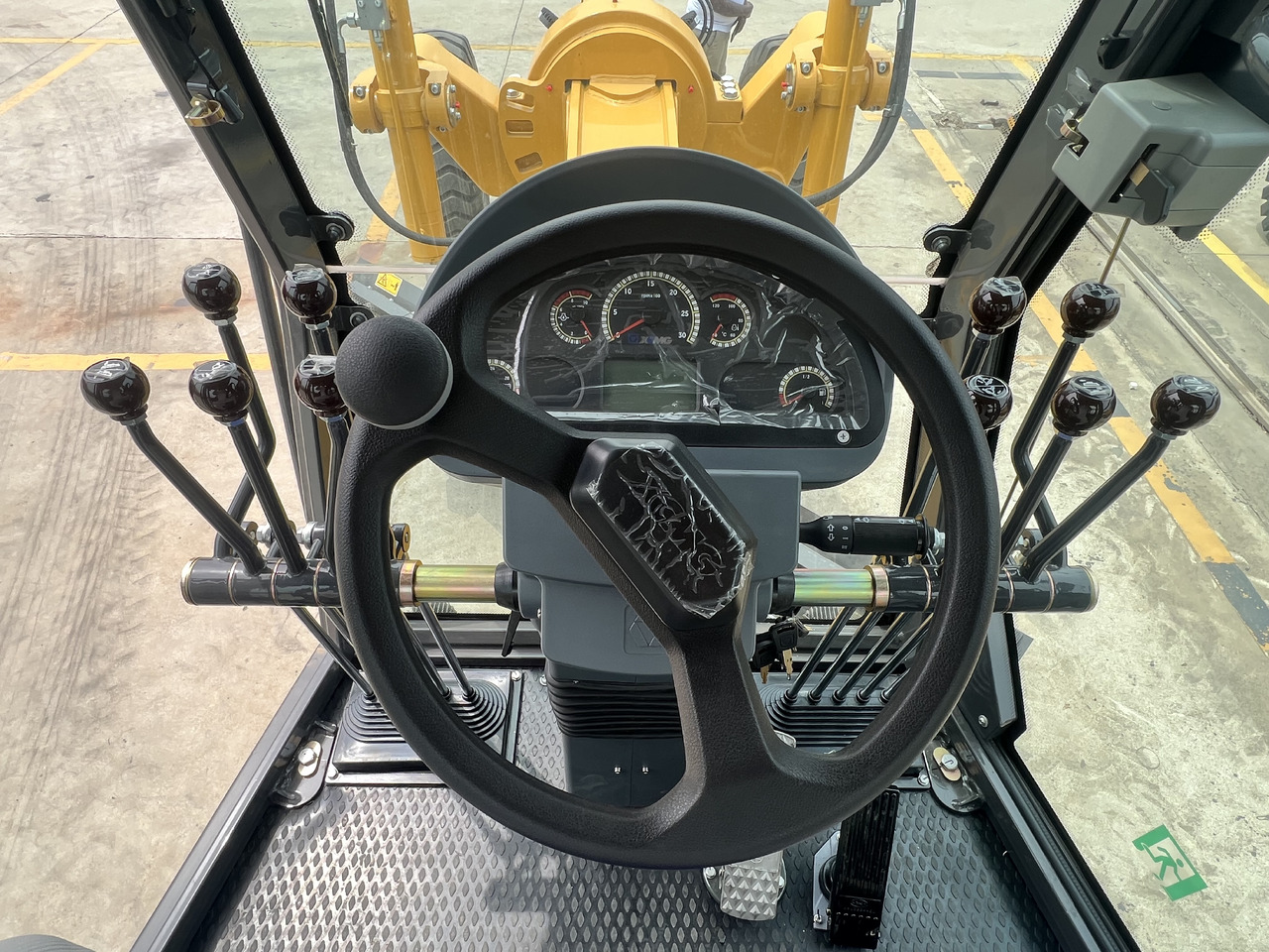 XCMG GR165 - آلة تسوية الأرض: صور 2 XCMG GR165 - آلة تسوية الأرض: صور 2