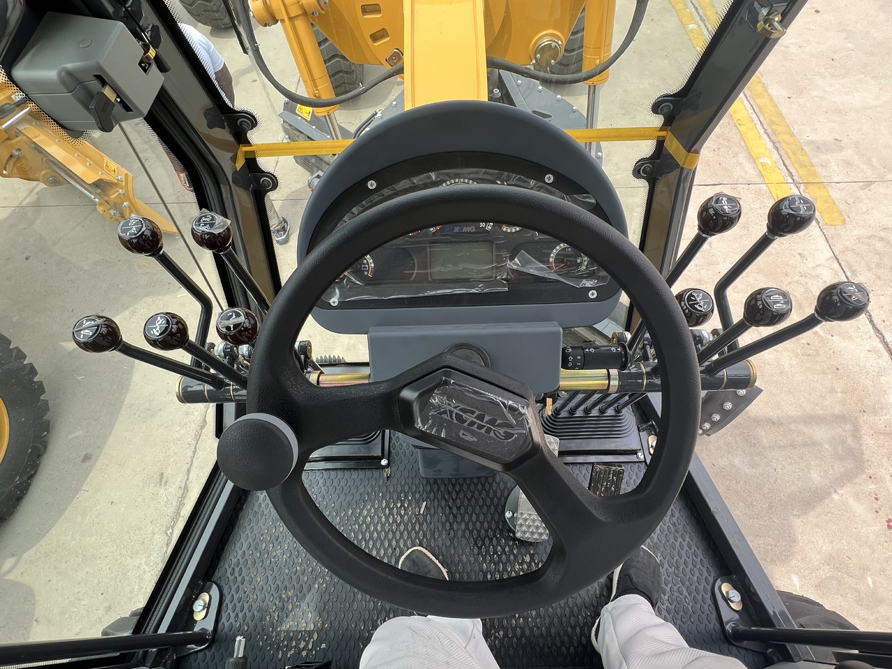 XCMG GR215 - آلة تسوية الأرض: صور 3 XCMG GR215 - آلة تسوية الأرض: صور 3