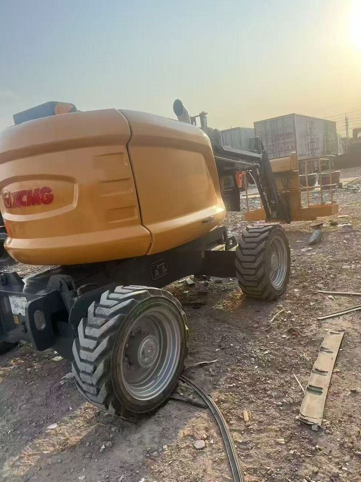 XCMG GTBZ14 aerial platform - مصاعد الازدهار محمولة على شاحنة: صور 3 XCMG GTBZ14 aerial platform - مصاعد الازدهار محمولة على شاحنة: صور 3