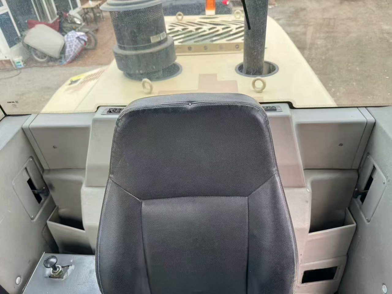 اللودر بعجل XCMG LW500KL: صور 6