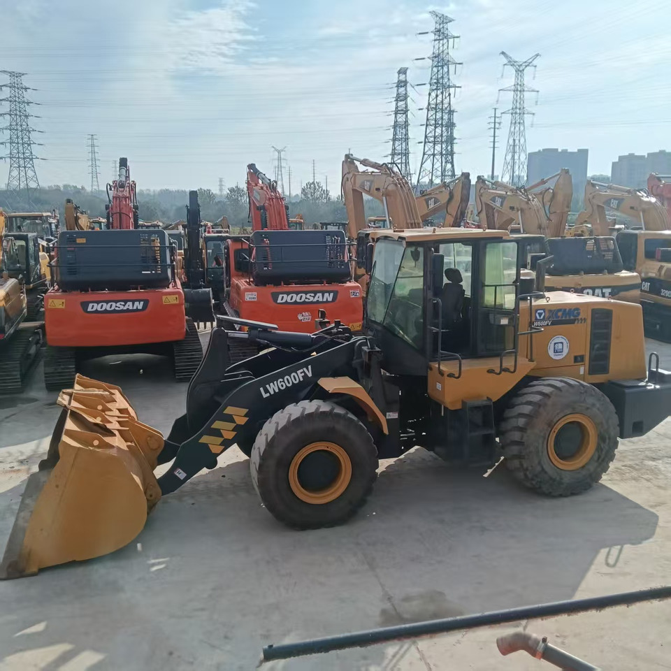 XCMG LW600FV - اللودر بعجل: صور 4 XCMG LW600FV - اللودر بعجل: صور 4