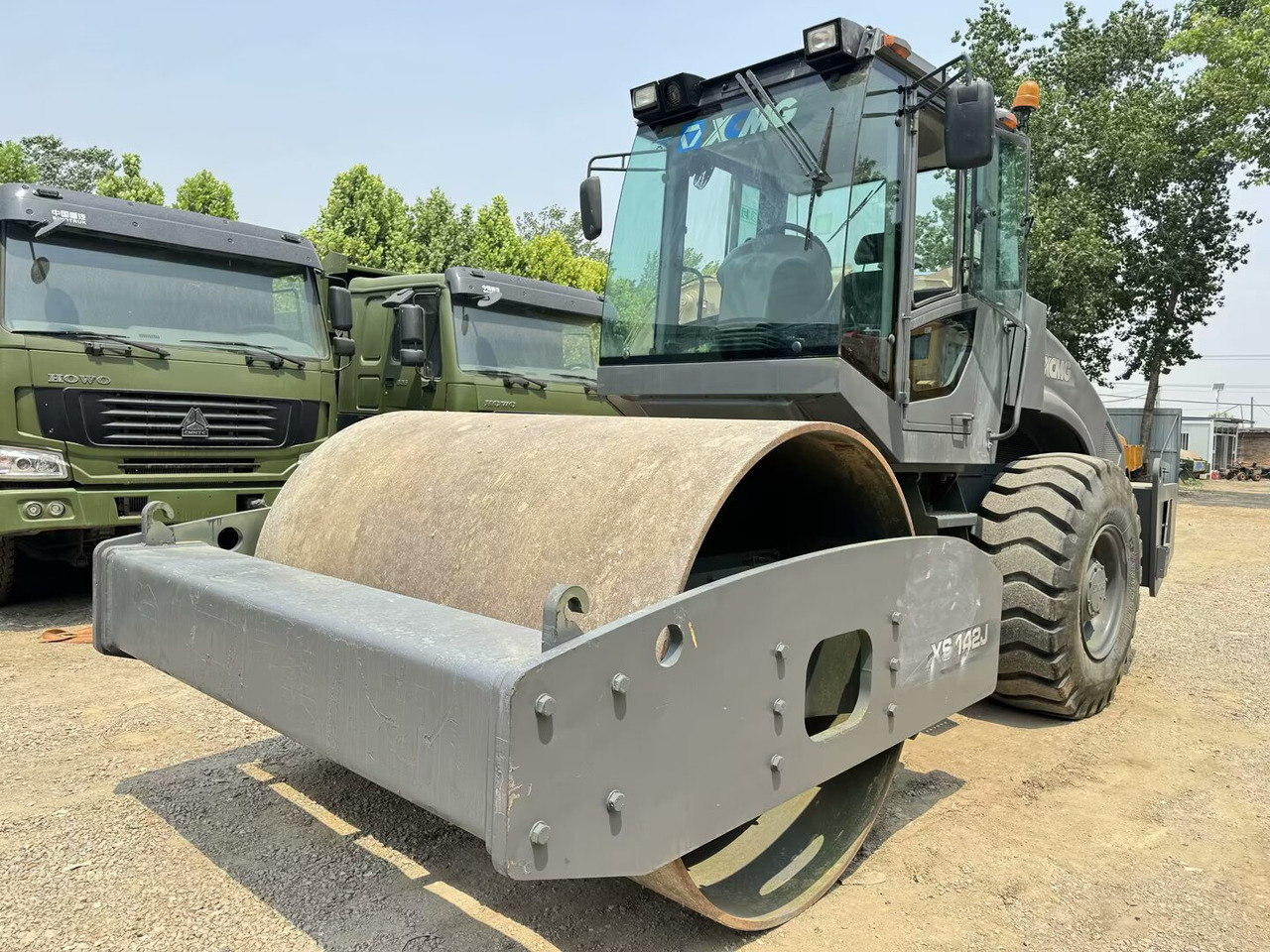 XCMG XS142J - مدحلة الأسفلت: صور 1 XCMG XS142J - مدحلة الأسفلت: صور 1