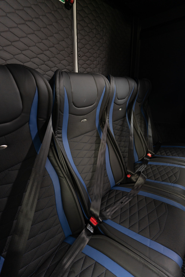 Mercedes-Benz Sprinter - حافلة صغيرة, ميكروباص: صور 4 Mercedes-Benz Sprinter - حافلة صغيرة, ميكروباص: صور 4