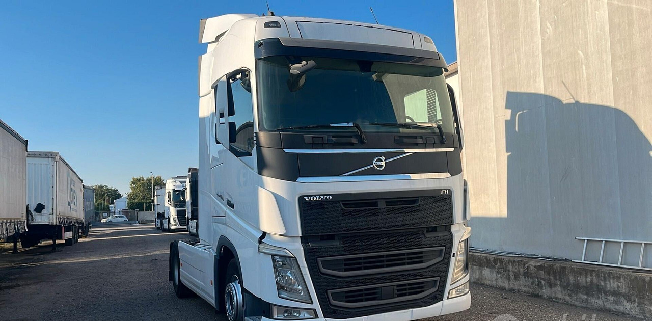 Volvo FH 460 Euro 6 Globetrotter 2018 - شاحنة جرار: صور 1 Volvo FH 460 Euro 6 Globetrotter 2018 - شاحنة جرار: صور 1