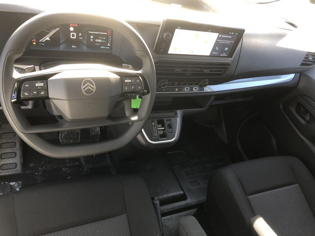 Citroen Jumpy 2 PLACES XL 2.0 BLUEHDI 180CH S&S PACK PREMIUM CONNECT EAT8 - فان: صور 3 Citroen Jumpy 2 PLACES XL 2.0 BLUEHDI 180CH S&S PACK PREMIUM CONNECT EAT8 - فان: صور 3