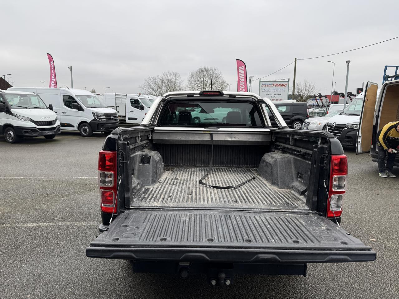 FORD RANGER 2.0 ECOBLUE 170CH SUPER CABINE XLT - شاحنة البيك أب: صور 5 FORD RANGER 2.0 ECOBLUE 170CH SUPER CABINE XLT - شاحنة البيك أب: صور 5