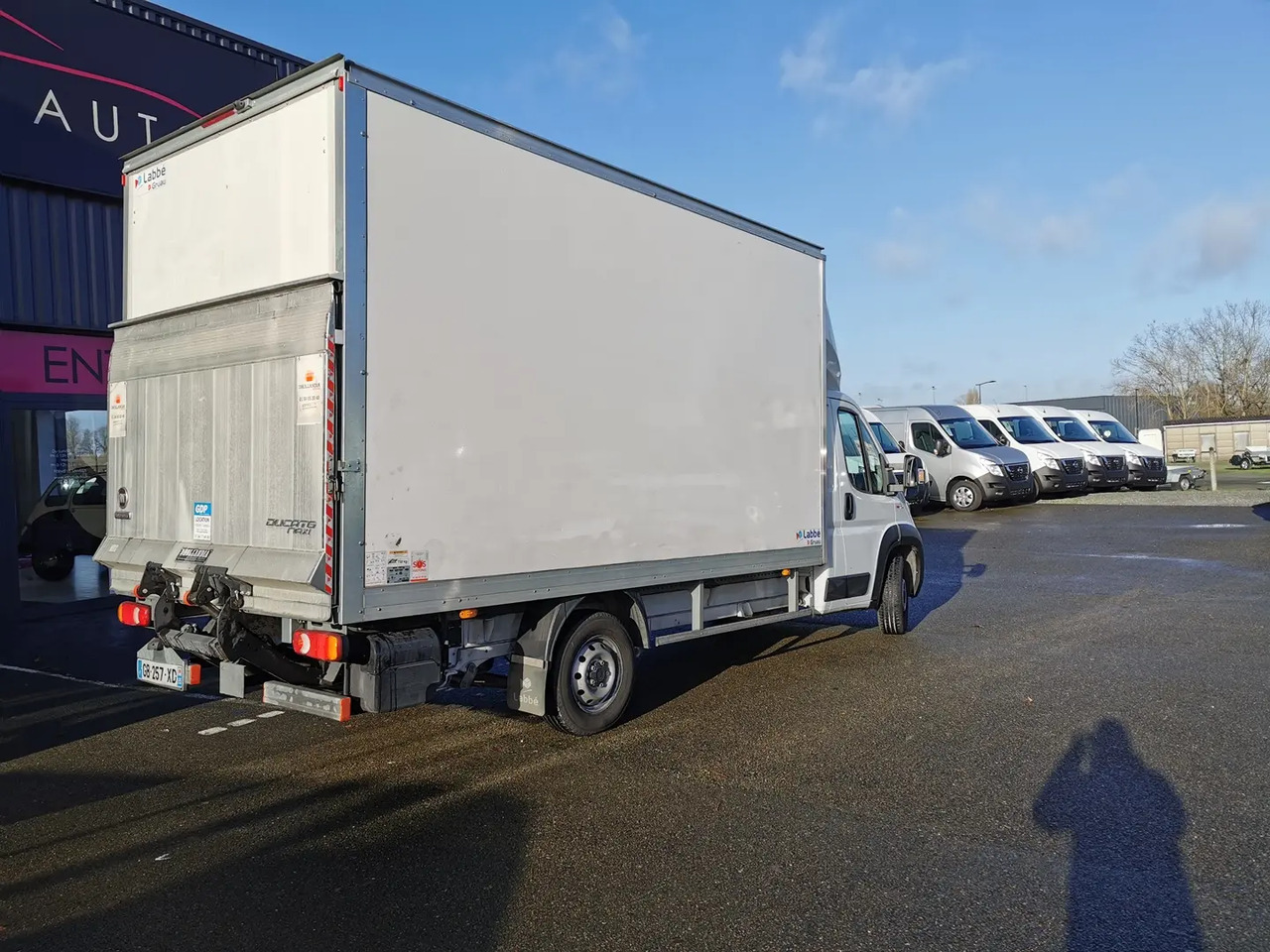 Fiat Ducato 3.5 L H3-POWER 140CH MAXI HEAVY DUTY CAISSE 20M³ + HAYON 750KG + AUVENT PACK PRO - الشاحنات الصغيرة صندوق مغلق: صور 5 Fiat Ducato 3.5 L H3-POWER 140CH MAXI HEAVY DUTY CAISSE 20M³ + HAYON 750KG + AUVENT PACK PRO - الشاحنات الصغيرة صندوق مغلق: صور 5