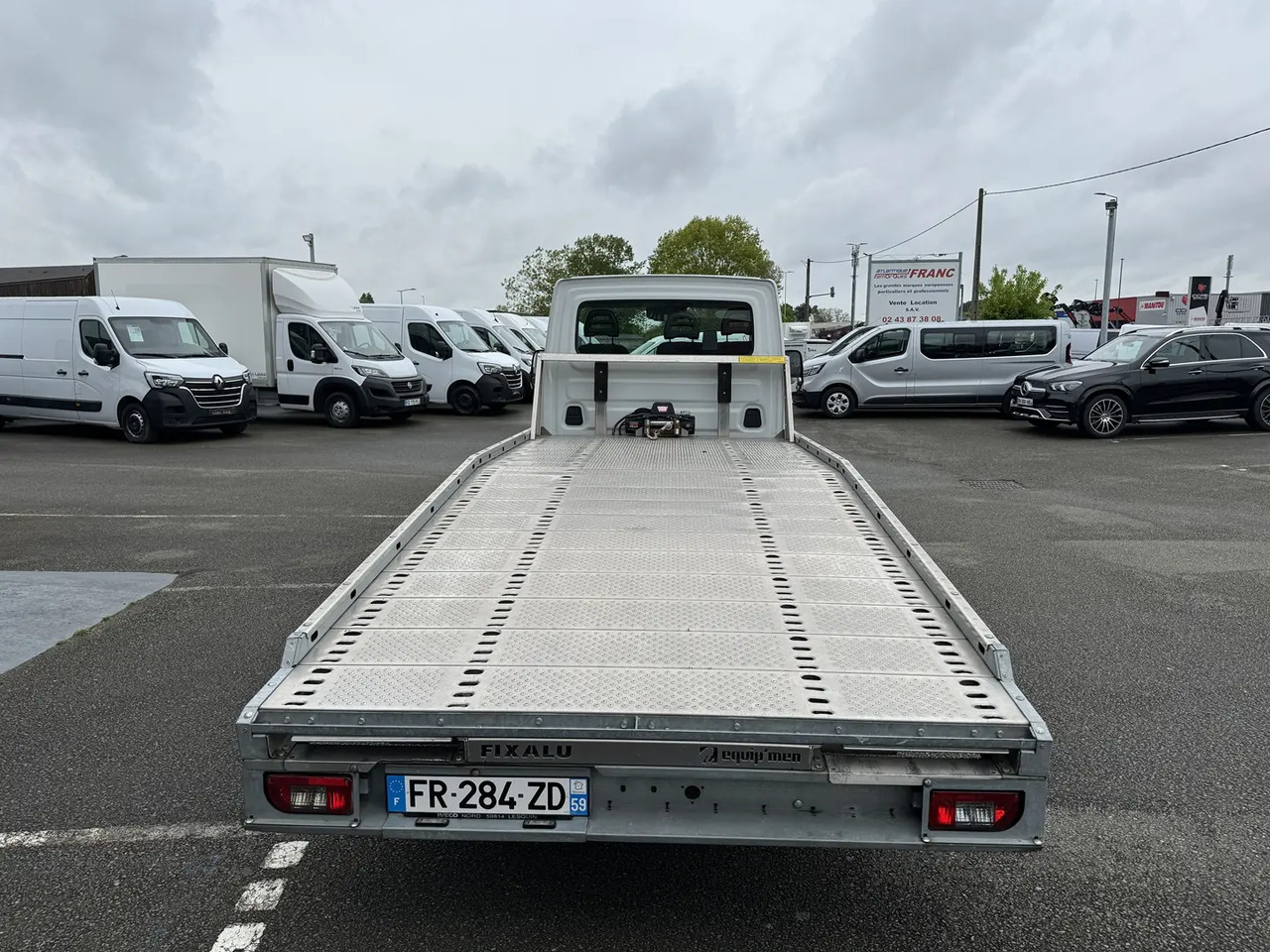 Iveco Daily 35C16H3.0 EMPATTEMENT 4100 - سيارة السحب للتصليح: صور 3 Iveco Daily 35C16H3.0 EMPATTEMENT 4100 - سيارة السحب للتصليح: صور 3