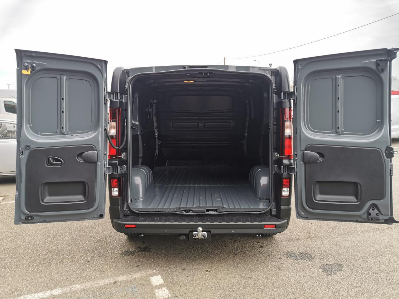 NISSAN Primastar N-Connecta 3.1t L2H1 2.0 dCi - 150 - S/S II 2021 FOURGON Fourgon L2H1 PHASE 2 - فان: صور 3 NISSAN Primastar N-Connecta 3.1t L2H1 2.0 dCi - 150 - S/S II 2021 FOURGON Fourgon L2H1 PHASE 2 - فان: صور 3