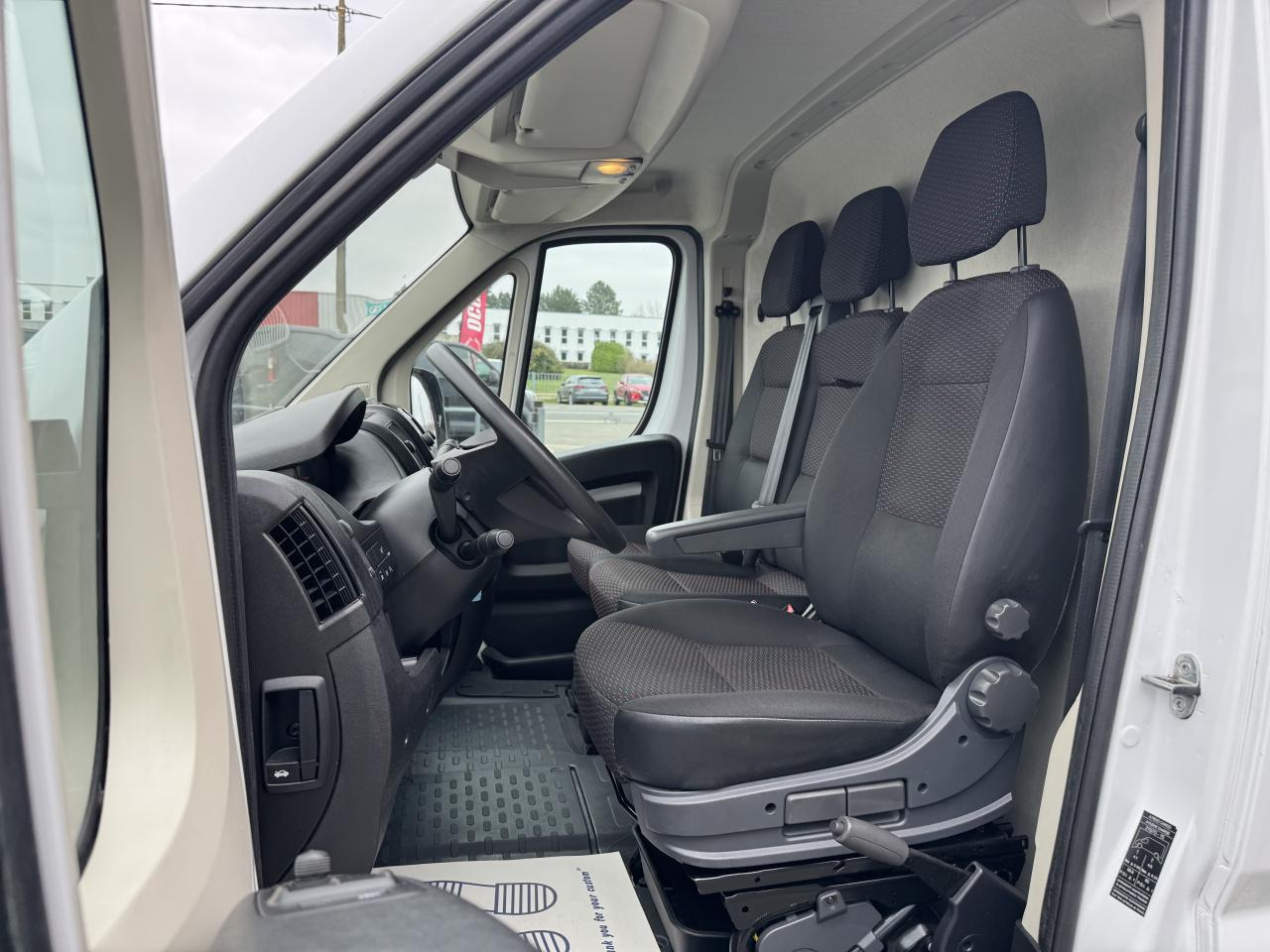 PEUGEOT BOXER 3T3 L3H2 2.2 HDI 140CH ASPHALT - فان: صور 5 PEUGEOT BOXER 3T3 L3H2 2.2 HDI 140CH ASPHALT - فان: صور 5