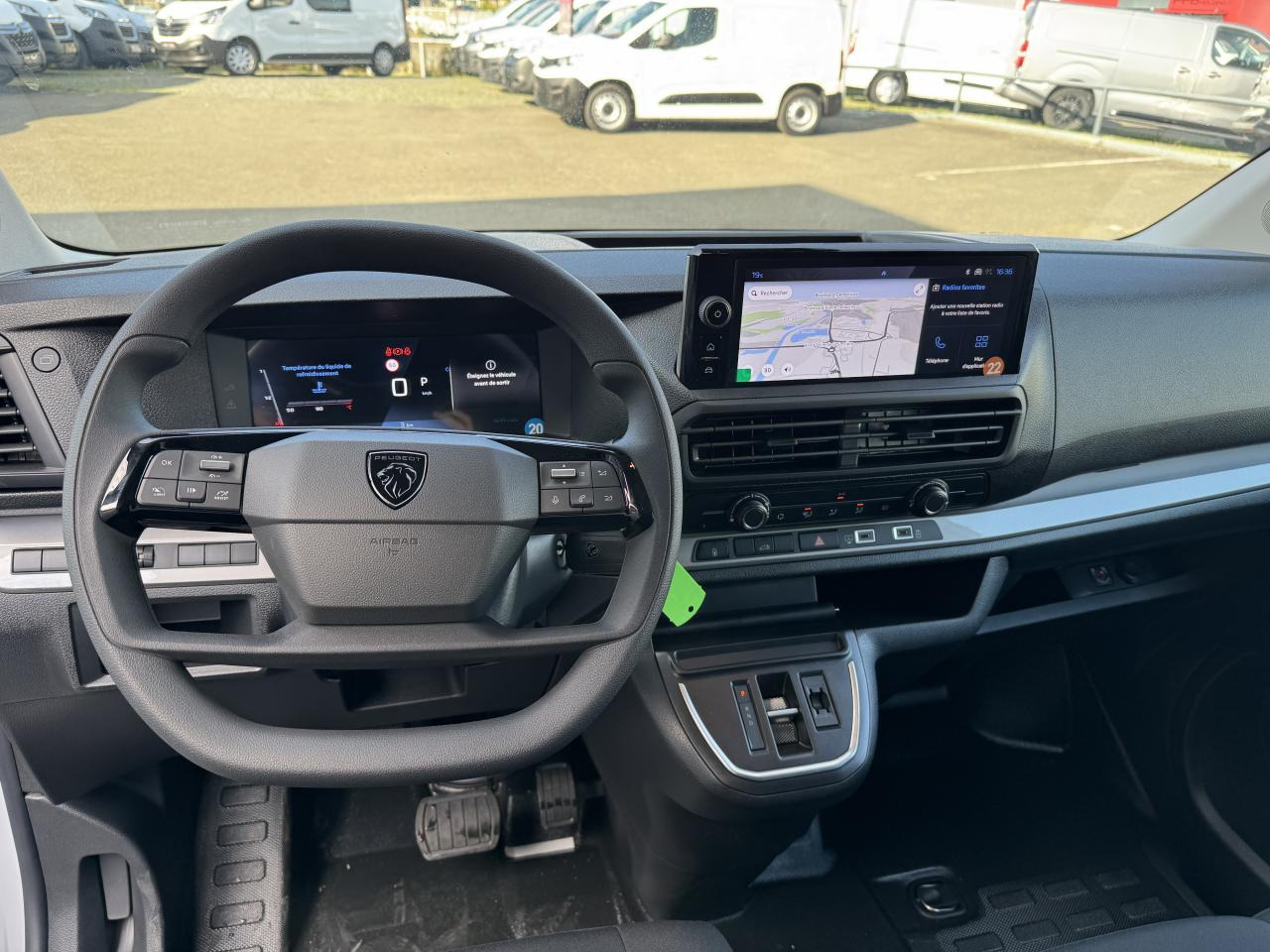 PEUGEOT Expert M 2.0 BlueHDi - 145 S&S - BV EAT8 III FOURGON Fourgon PHASE 2 - فان: صور 4 PEUGEOT Expert M 2.0 BlueHDi - 145 S&S - BV EAT8 III FOURGON Fourgon PHASE 2 - فان: صور 4