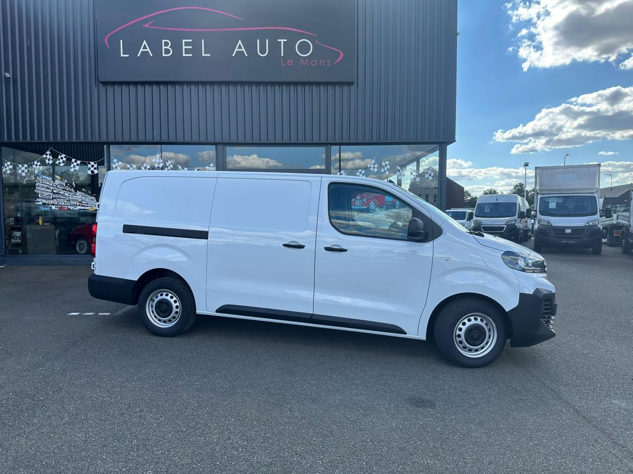 PEUGEOT Expert XL 2.0 BlueHDi 145CH - فان: صور 4 PEUGEOT Expert XL 2.0 BlueHDi 145CH - فان: صور 4