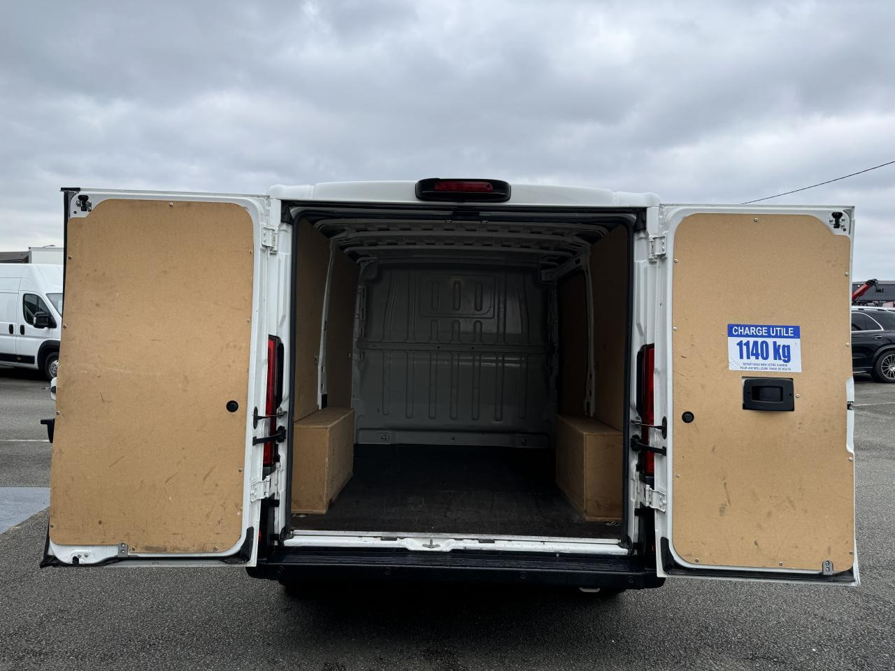 Peugeot Boxer 333 L1H1 2.2 BLUEHDI S&S 140CH ASPHALT - فان: صور 2 Peugeot Boxer 333 L1H1 2.2 BLUEHDI S&S 140CH ASPHALT - فان: صور 2