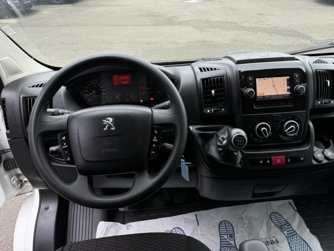 Peugeot Boxer 333 L1H1 2.2 BLUEHDI S&S 140CH ASPHALT - فان: صور 3 Peugeot Boxer 333 L1H1 2.2 BLUEHDI S&S 140CH ASPHALT - فان: صور 3