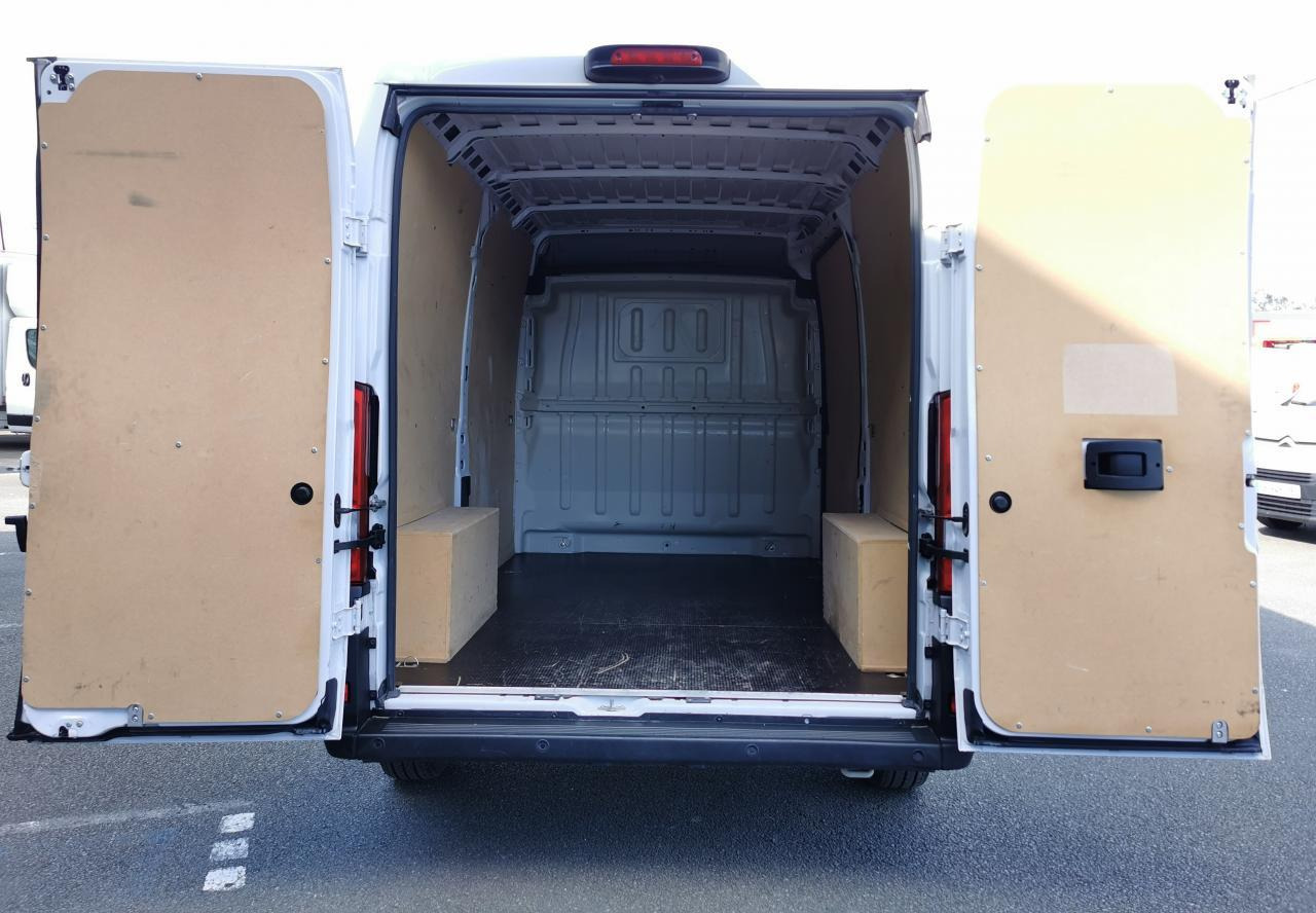 Peugeot Boxer Asphalt 333 L2H2 2.2 BlueHDi S&S - 120 III FOURGON TOLE Fourgon Tolé 333 L2H2 PHAS - فان: صور 3 Peugeot Boxer Asphalt 333 L2H2 2.2 BlueHDi S&S - 120 III FOURGON TOLE Fourgon Tolé 333 L2H2 PHAS - فان: صور 3