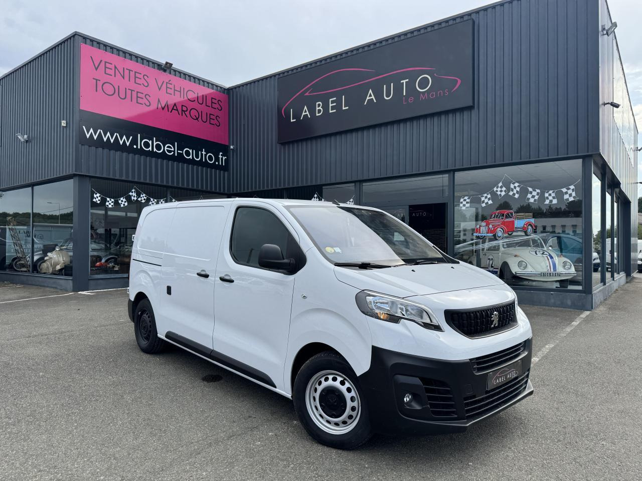 Peugeot Expert STANDARD 2.0 BLUEHDI 180CH S&S ASPHALT EAT8 - فان: صور 1 Peugeot Expert STANDARD 2.0 BLUEHDI 180CH S&S ASPHALT EAT8 - فان: صور 1