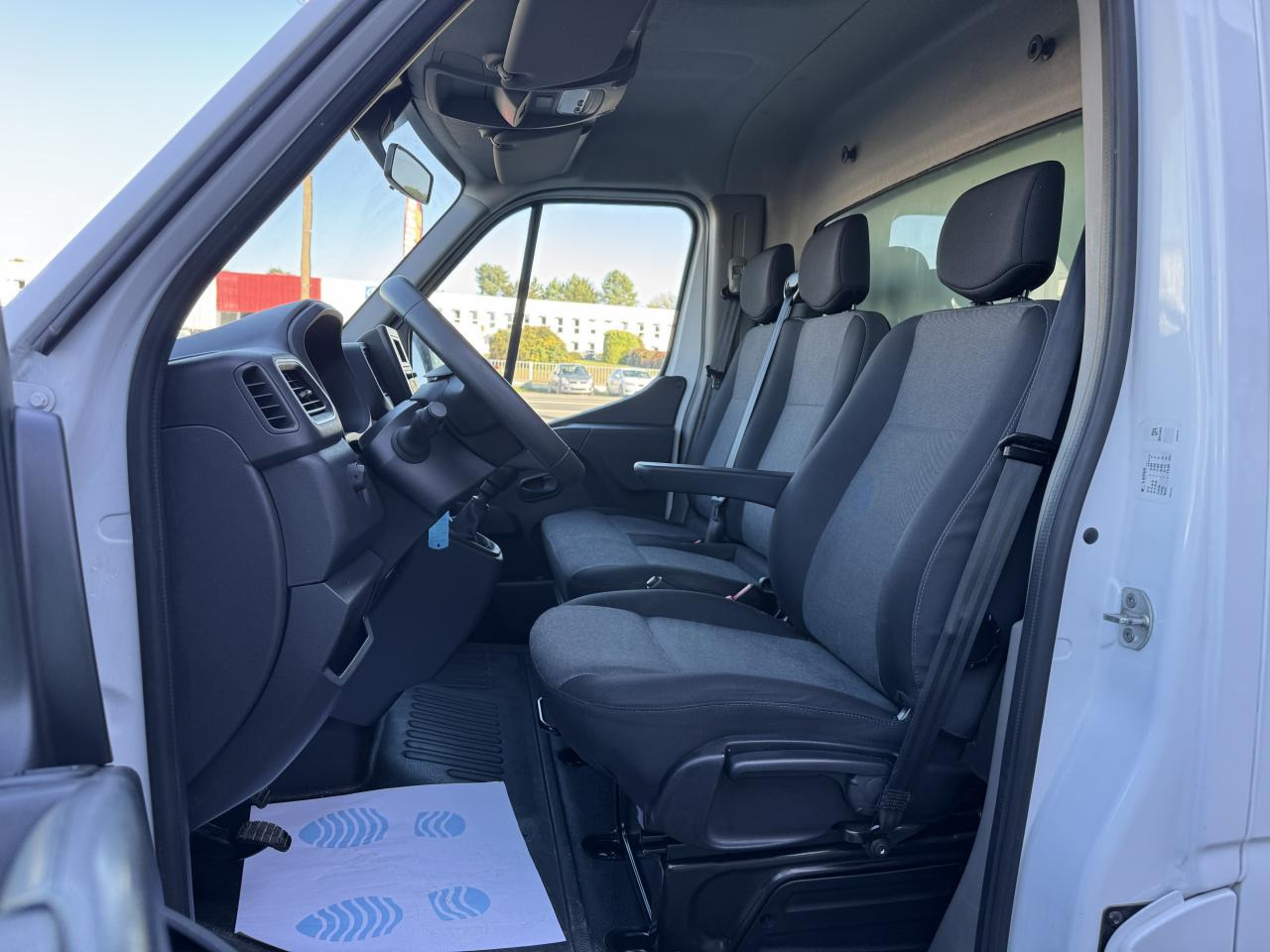 RENAULT Master Confort R3500 L2 2.3 dCi - 130 III CHASSIS CABINE Châssis Cabine L2 Propulsion PHASE 3 - الشاحنات الصغيرة صندوق مغلق: صور 4 RENAULT Master Confort R3500 L2 2.3 dCi - 130 III CHASSIS CABINE Châssis Cabine L2 Propulsion PHASE 3 - الشاحنات الصغيرة صندوق مغلق: صور 4