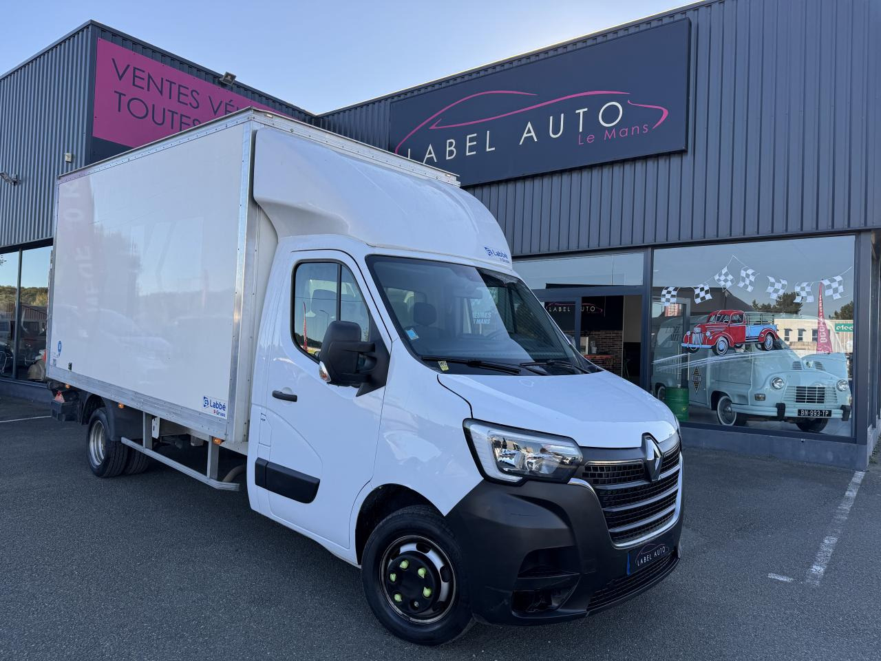 RENAULT Master Confort R3500 L2 2.3 dCi - 130 III CHASSIS CABINE Châssis Cabine L2 Propulsion PHASE 3 - الشاحنات الصغيرة صندوق مغلق: صور 2 RENAULT Master Confort R3500 L2 2.3 dCi - 130 III CHASSIS CABINE Châssis Cabine L2 Propulsion PHASE 3 - الشاحنات الصغيرة صندوق مغلق: صور 2