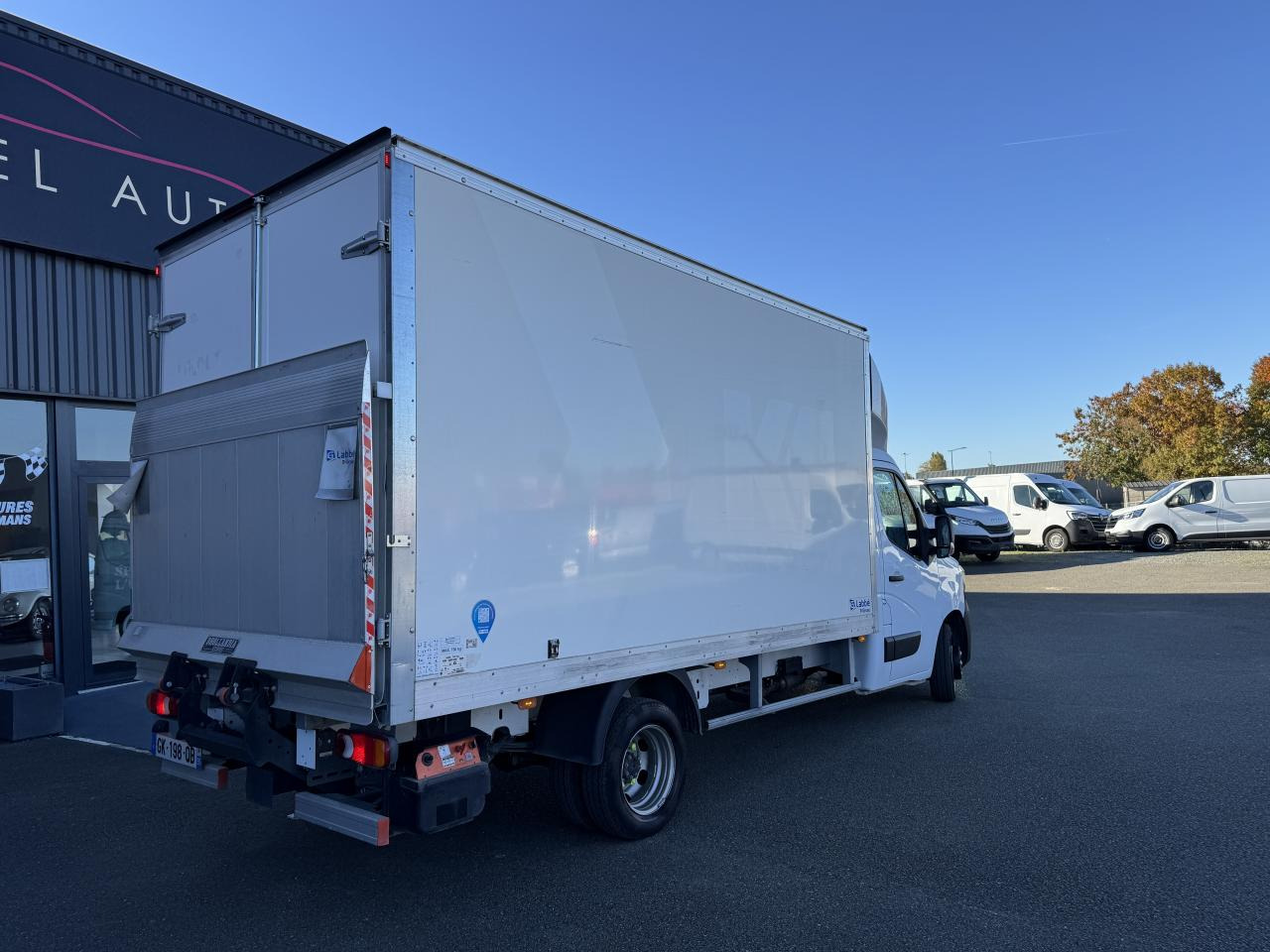 RENAULT Master Confort R3500 L2 2.3 dCi - 130 III CHASSIS CABINE Châssis Cabine L2 Propulsion PHASE 3 - الشاحنات الصغيرة صندوق مغلق: صور 5 RENAULT Master Confort R3500 L2 2.3 dCi - 130 III CHASSIS CABINE Châssis Cabine L2 Propulsion PHASE 3 - الشاحنات الصغيرة صندوق مغلق: صور 5