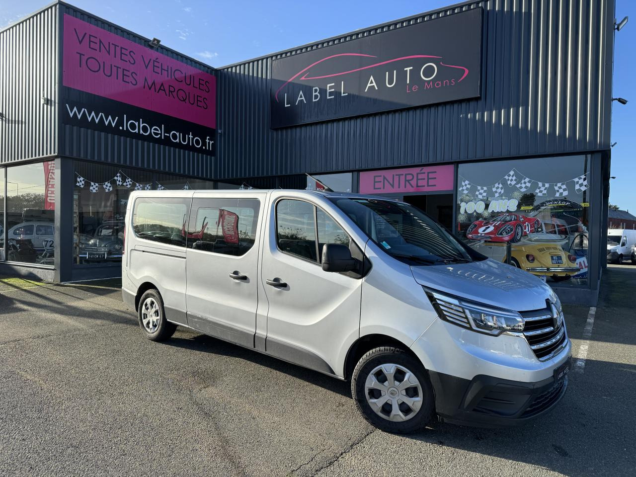 RENAULT Trafic L2 2.0 Energy dCi - 150 - S&S III COMBI Combi Zen L2H1 PHASE 3 - الشاحنات الصغيرة كابينة مزدوجة: صور 3 RENAULT Trafic L2 2.0 Energy dCi - 150 - S&S III COMBI Combi Zen L2H1 PHASE 3 - الشاحنات الصغيرة كابينة مزدوجة: صور 3