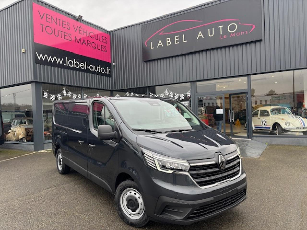 RENAULT Trafic L2H1 3000 Kg 2.0 Blue dCi - 150 2024 III FOURGON Fourgon Advance L2H1 PHASE 3 - فان: صور 1 RENAULT Trafic L2H1 3000 Kg 2.0 Blue dCi - 150 2024 III FOURGON Fourgon Advance L2H1 PHASE 3 - فان: صور 1