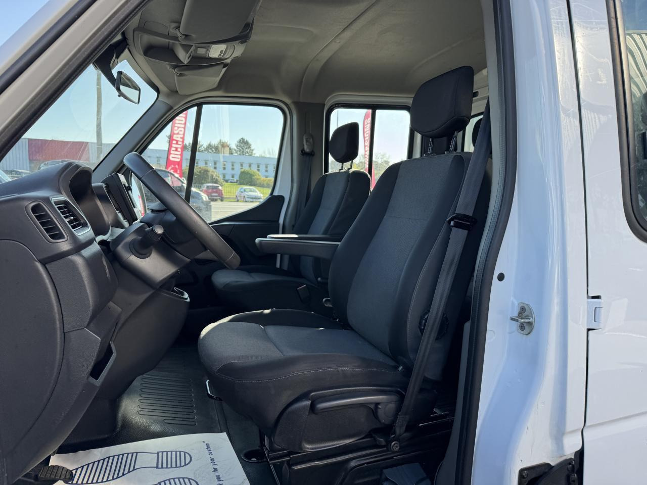 Renault Master combi RENAULT 3T5 BENNE + COFFRE RJ DOUBLE CABINE 6 PL 2.3 DCI 130 CH CONFORT + GPS + REGUL + CLIM - قلاب صغير: صور 4 Renault Master combi RENAULT 3T5 BENNE + COFFRE RJ DOUBLE CABINE 6 PL 2.3 DCI 130 CH CONFORT + GPS + REGUL + CLIM - قلاب صغير: صور 4