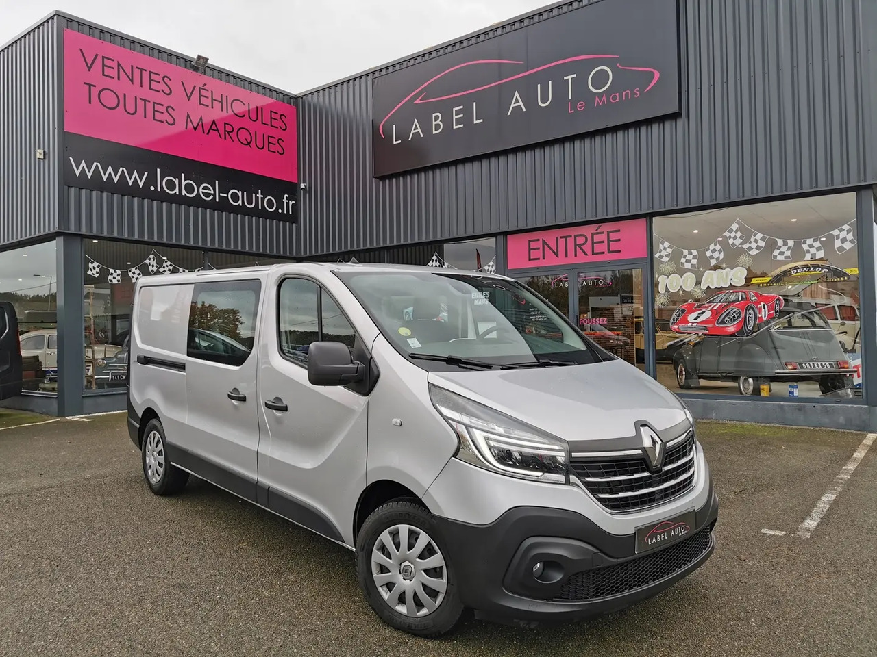 Renault Trafic L2H1 1200 2.0 DCI 145CH ENERGY CABINE APPROFONDIE CONFORT EDC E6 - الشاحنات الصغيرة كابينة مزدوجة: صور 1 Renault Trafic L2H1 1200 2.0 DCI 145CH ENERGY CABINE APPROFONDIE CONFORT EDC E6 - الشاحنات الصغيرة كابينة مزدوجة: صور 1
