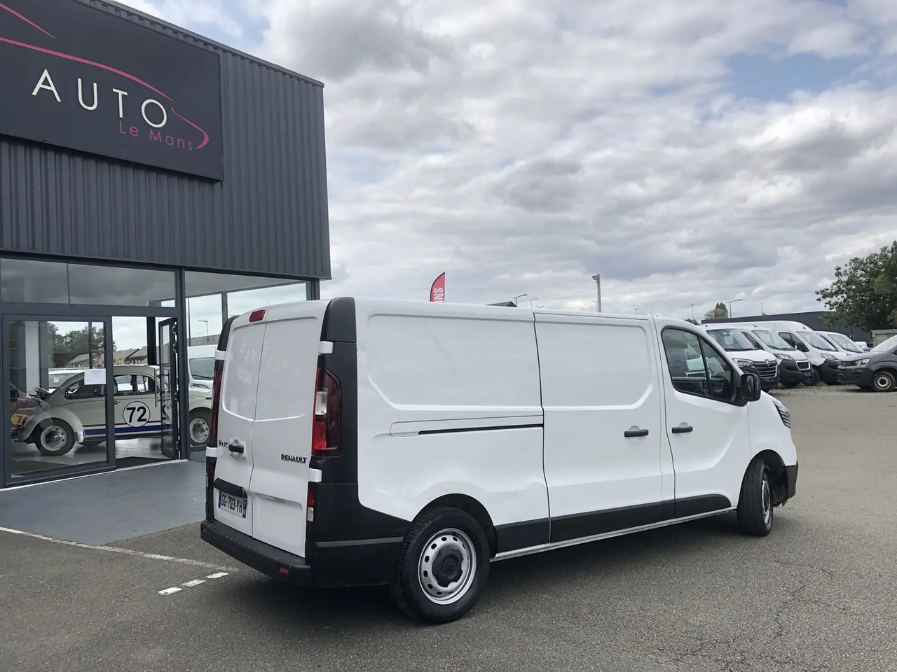 Renault Trafic L2H1 3T 2.0 BLUE DCI 130CH GRAND CONFORT - فان: صور 5 Renault Trafic L2H1 3T 2.0 BLUE DCI 130CH GRAND CONFORT - فان: صور 5