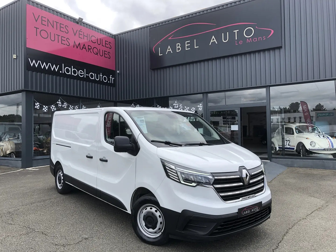 Renault Trafic L2H1 3T 2.0 BLUE DCI 130CH GRAND CONFORT - فان: صور 1 Renault Trafic L2H1 3T 2.0 BLUE DCI 130CH GRAND CONFORT - فان: صور 1